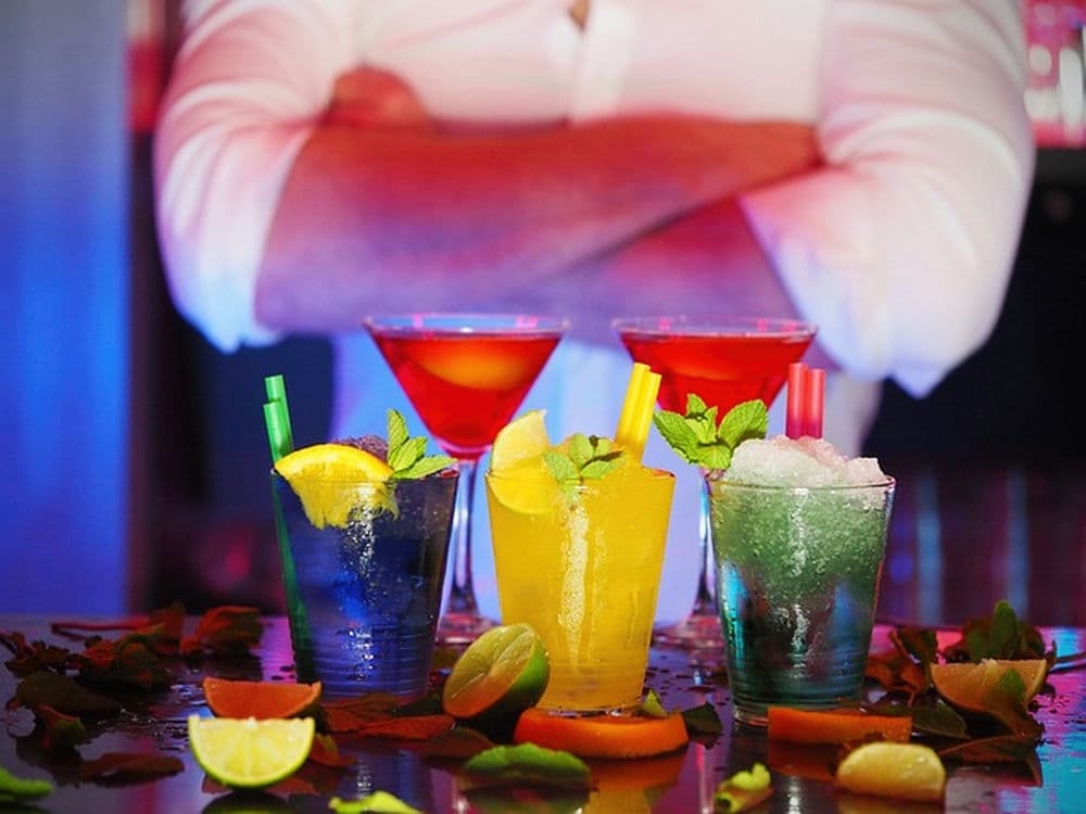 Fort Worth Bars and Restaurants Seeking Professional Bartenders